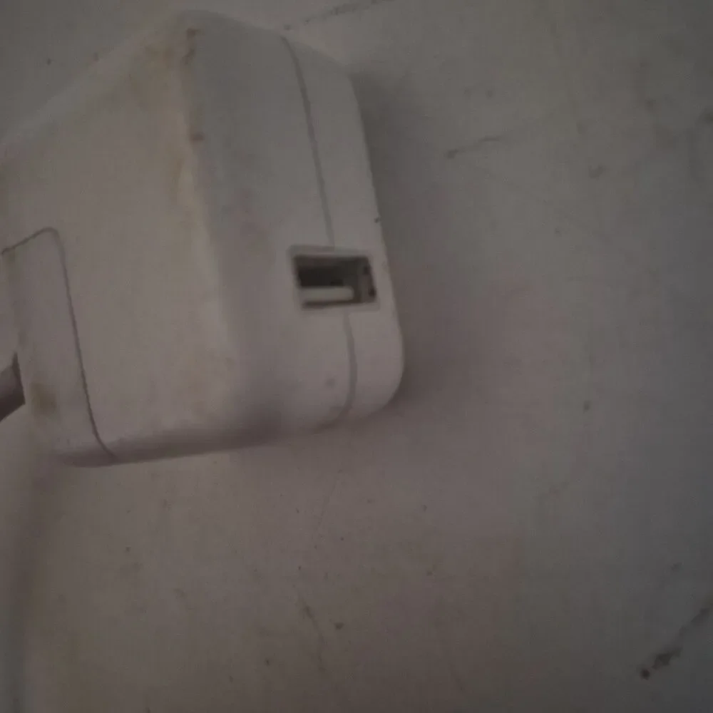 Apple 10W USB Power Adapter A1357 and Volex E62405SP Wall Cord Tested Works